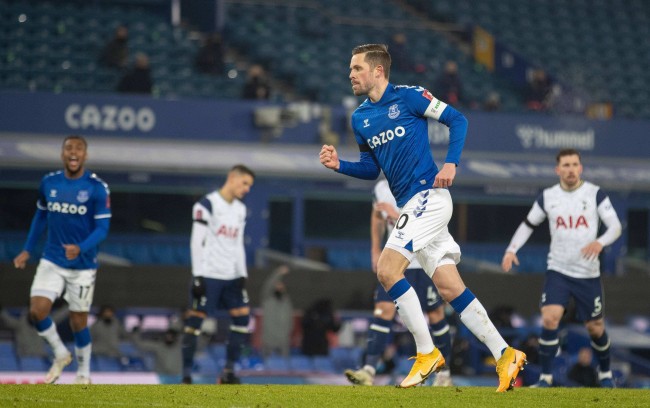 抓地力极不 抓地力极不