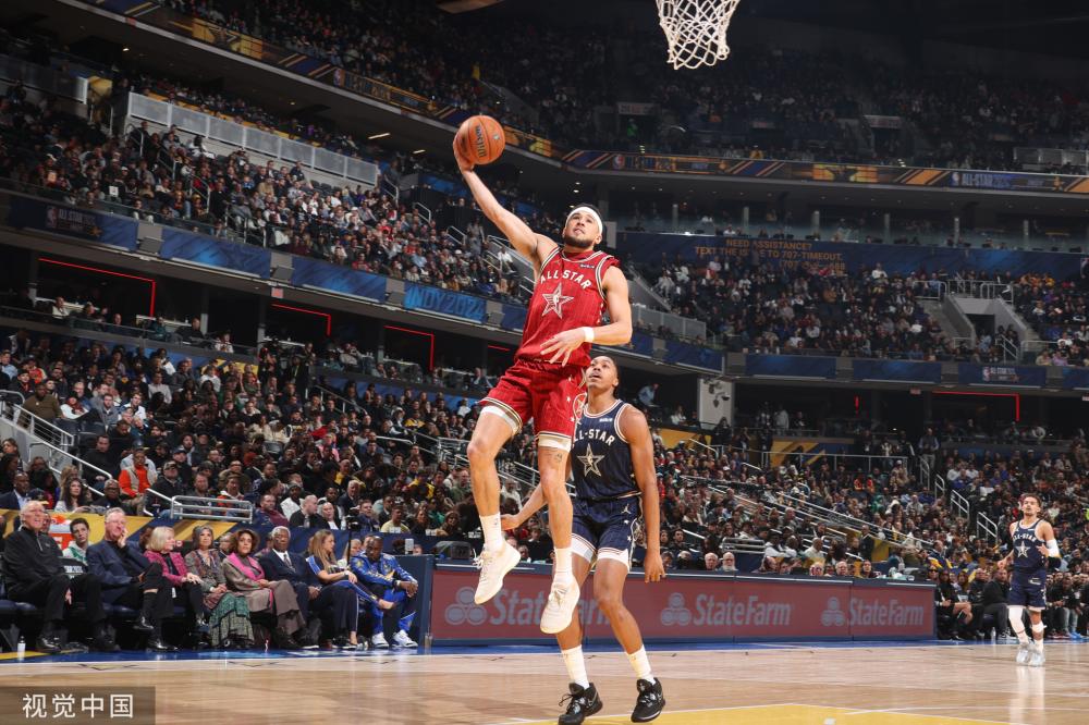 队战术进行 队战术进行