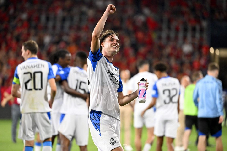 的揭幕战 的揭幕战