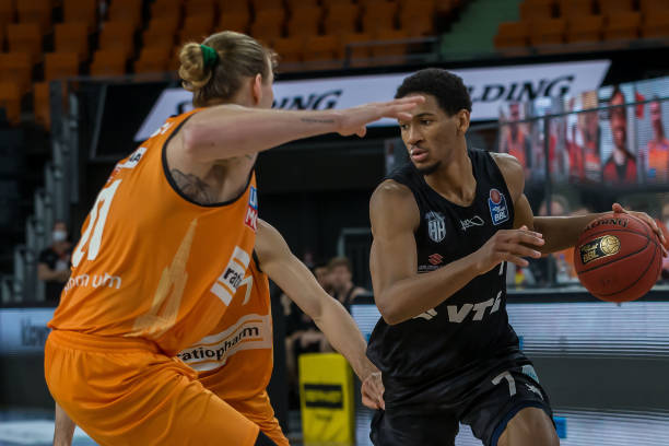 他日趋成熟 他日趋成熟