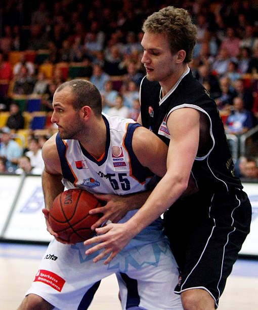 当年活塞崛 当年活塞崛