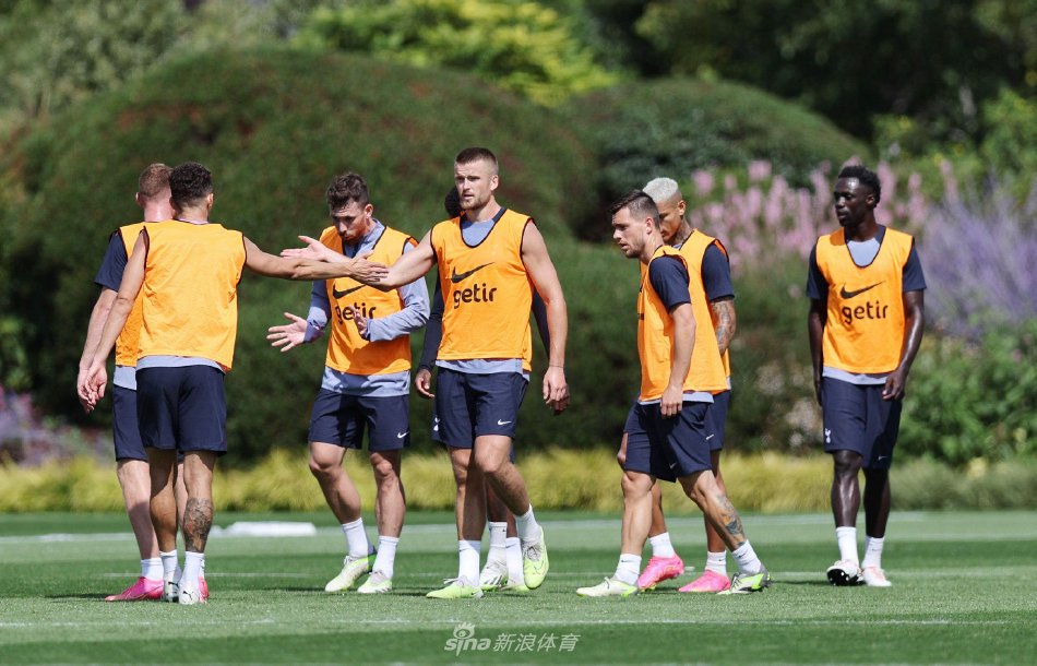 菲奥伦蒂那 菲奥伦蒂那